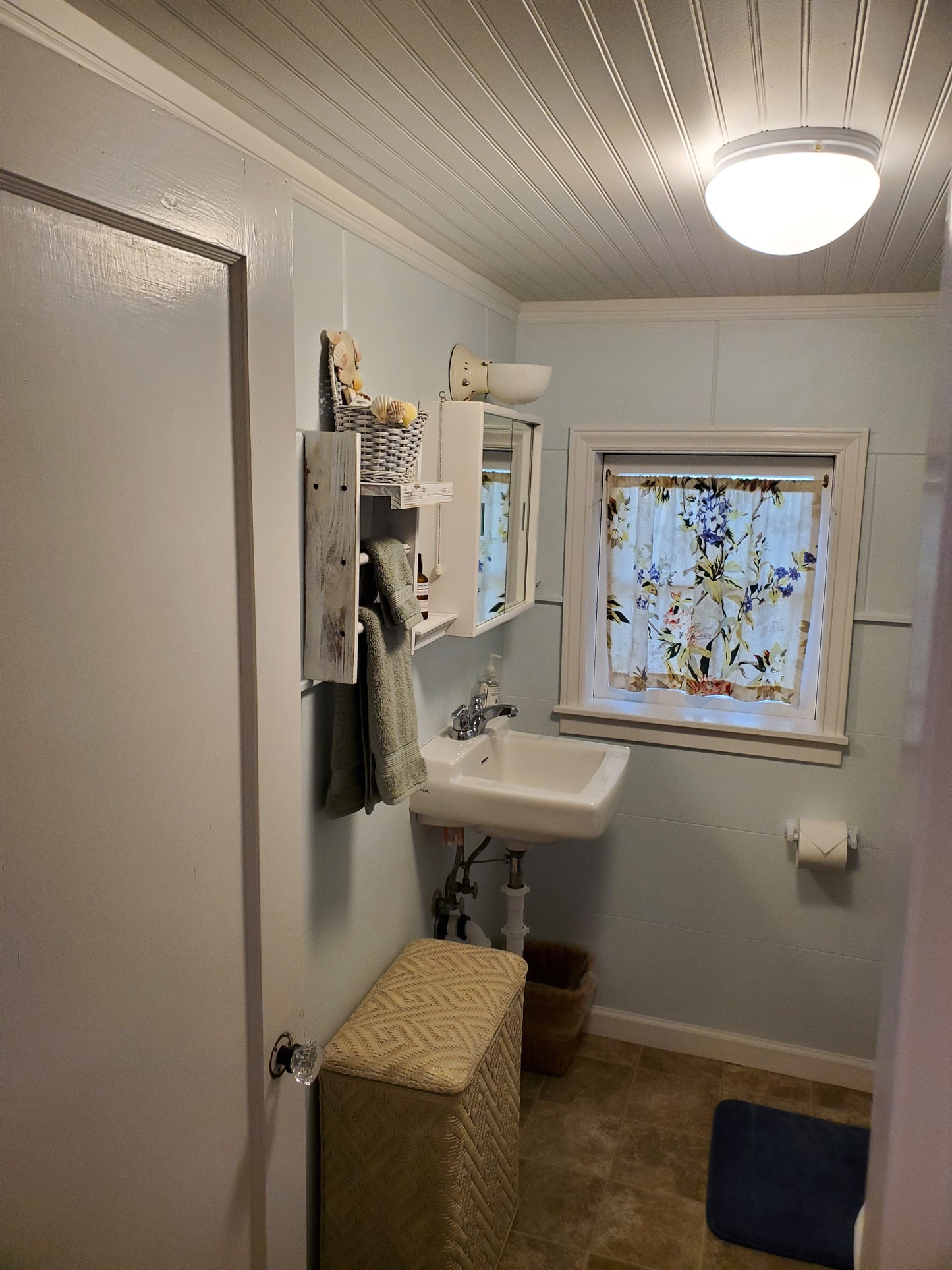 Bay Cottage Sleeps up to 5 in Port Townsend WA Vacation Rental